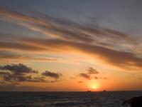 Wolken am Abendhimmel an der Treyarnon Bay